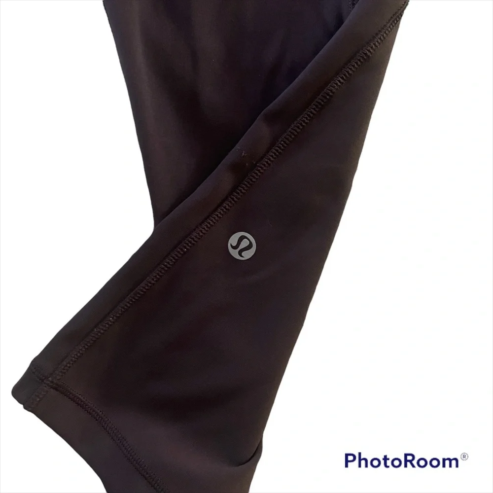 LULULEMON boysenberry crop tights